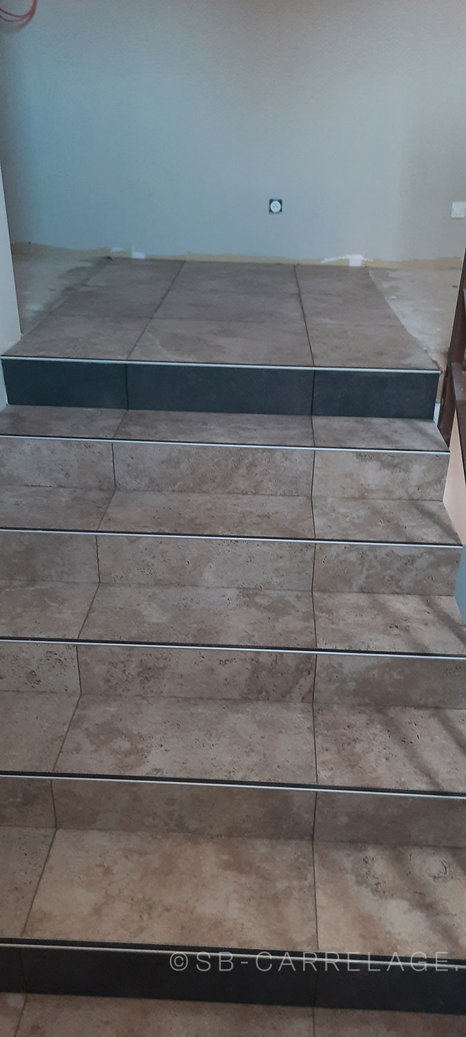 SB CARRELAGE intérieur escalier